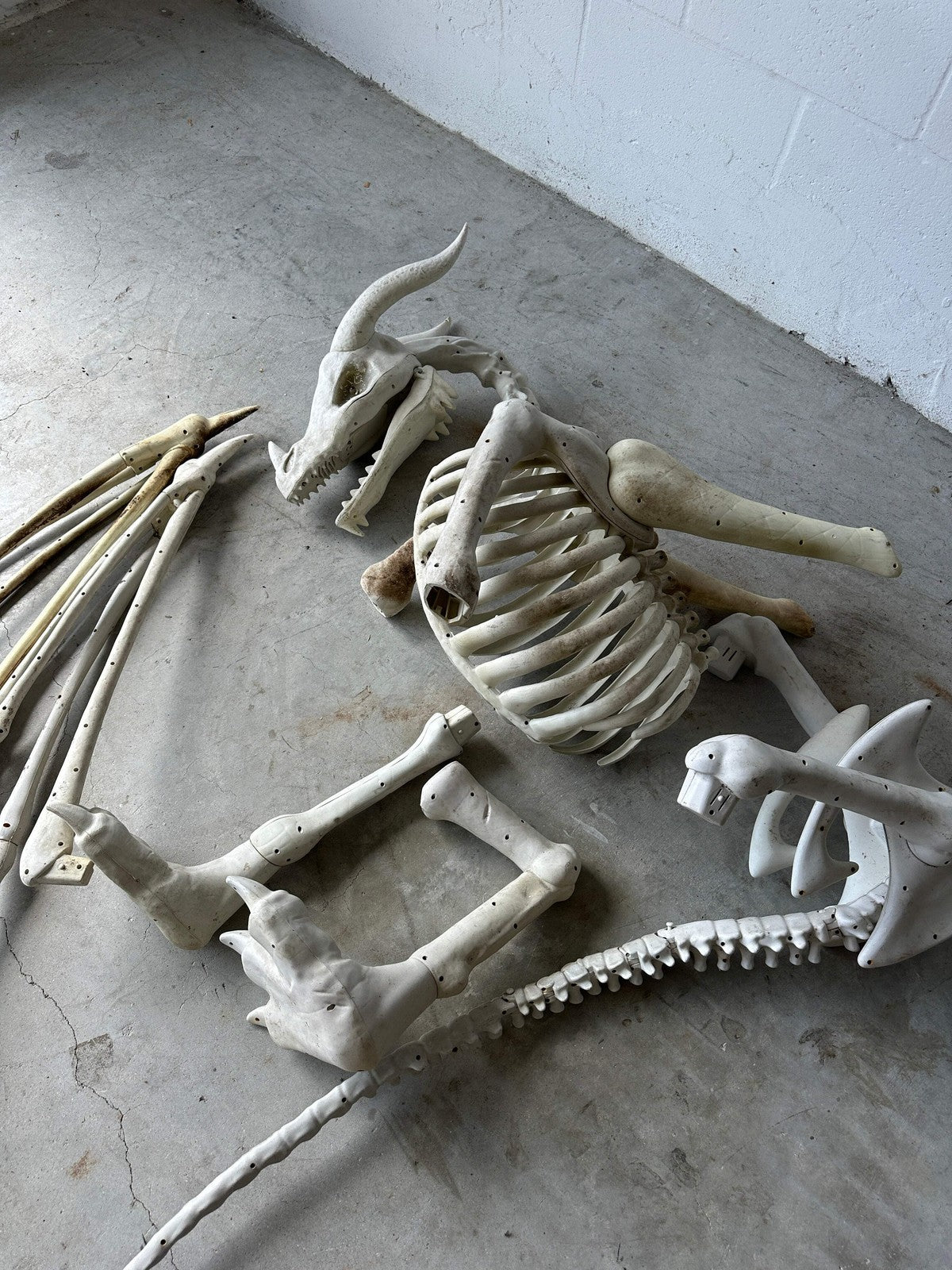 Spirit Halloween Animated Animatronic Life Size Giant Dragon Skeleton PARTS