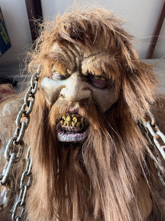 Halloween Animated Animatronic Life Size Pneumatic Rage Distortions Unlimited