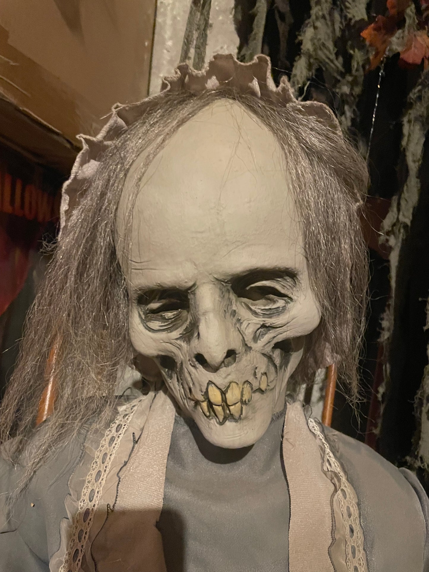 Lullaby - Distortions - Animatronic