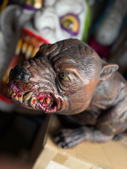 Distortions Vicious Mad Dog Animatronic