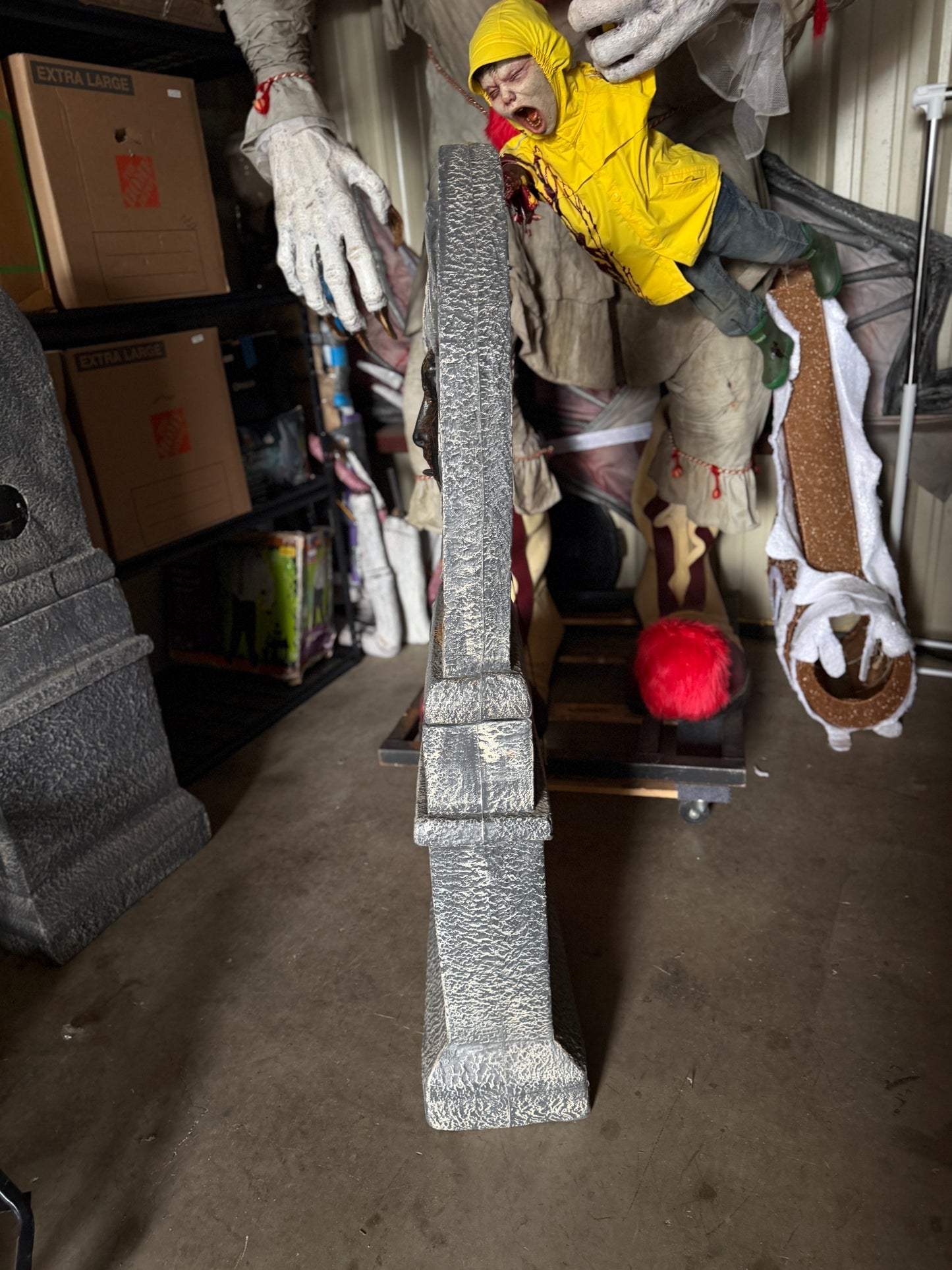 Gentleman Tombstone - Animatronic (STATIC)