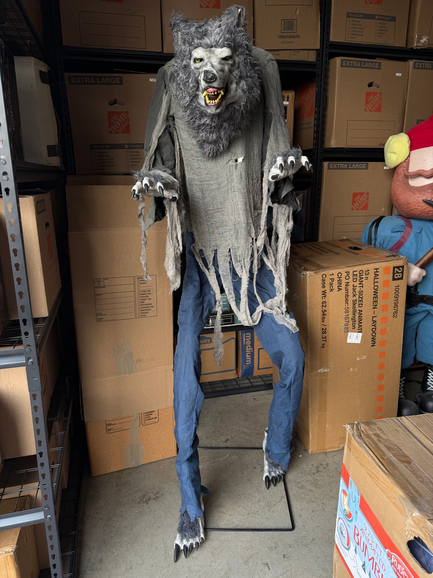 Towering Werewolf - Animatronic