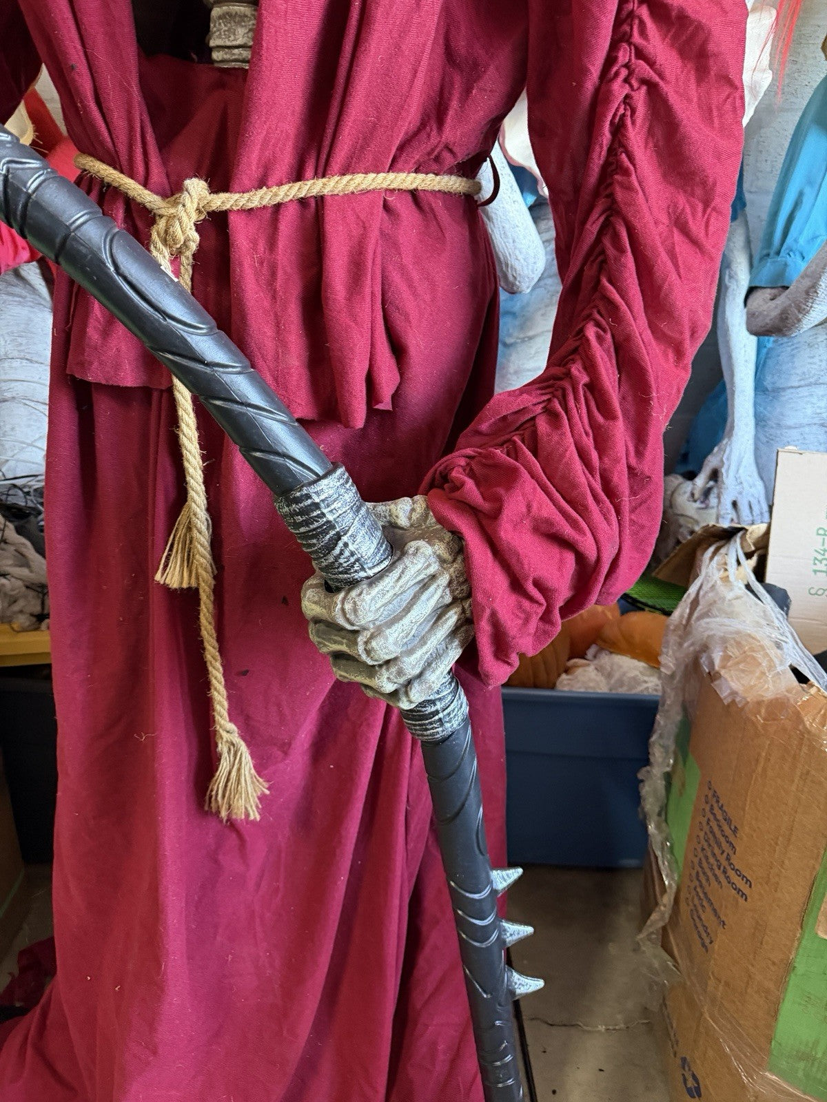 Spirit Halloween Animated Animatronic LifeSize Smoldering Reaper of Souls Grim 2