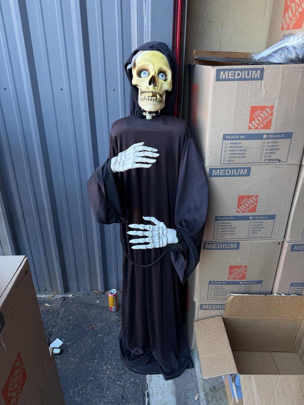 Gemmy Animatronic Life Size Spirit Halloween Prop Posable Reaper