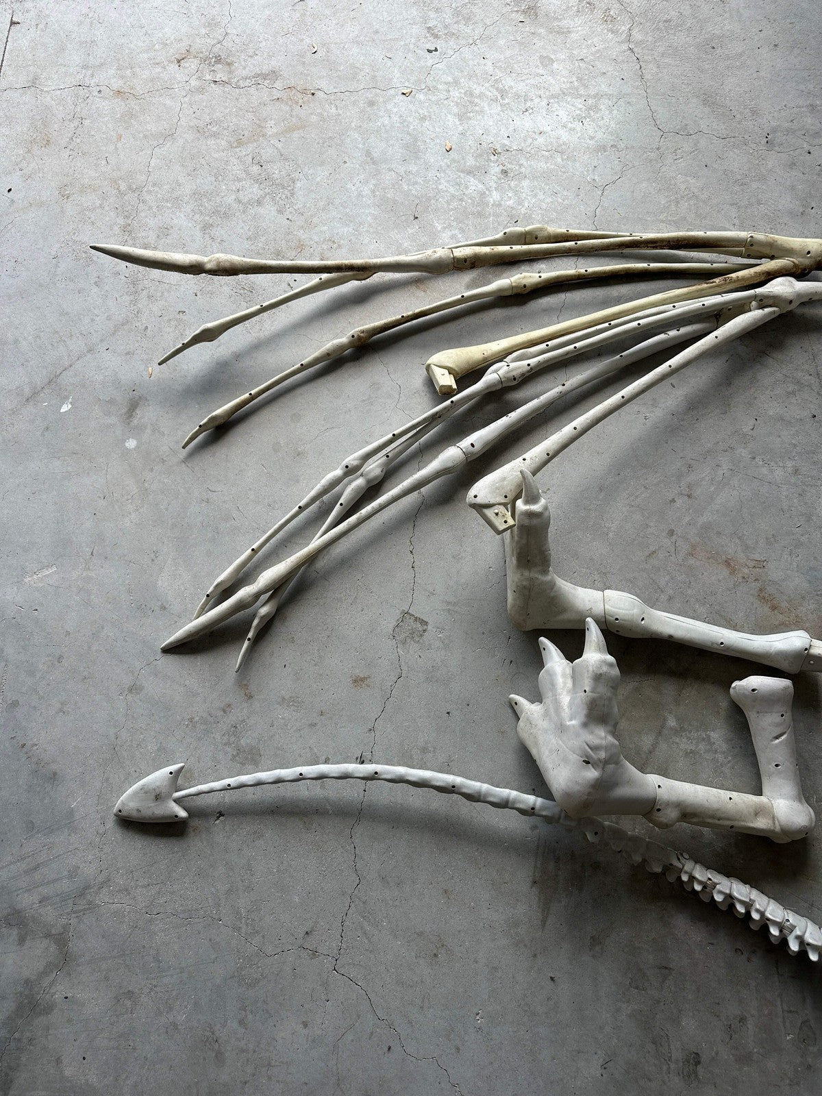 Spirit Halloween Animated Animatronic Life Size Giant Dragon Skeleton PARTS