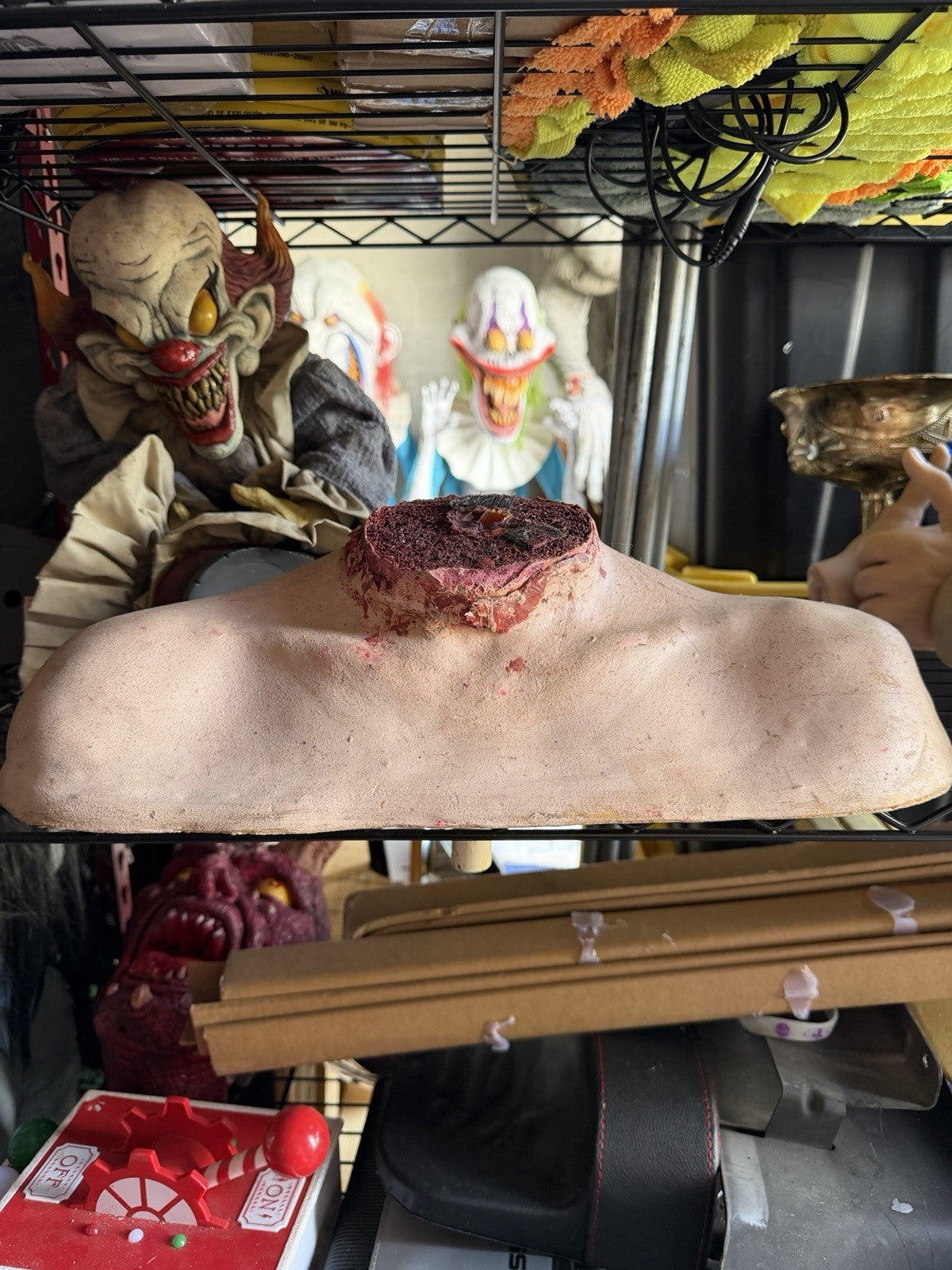 Spirit Halloween Animated Life Size Animatronic Ghost Ride Head Stump
