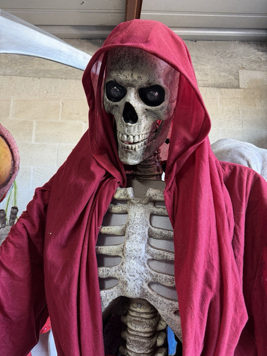 Spirit Halloween Animated Animatronic LifeSize Smoldering Reaper of Souls Grim 2