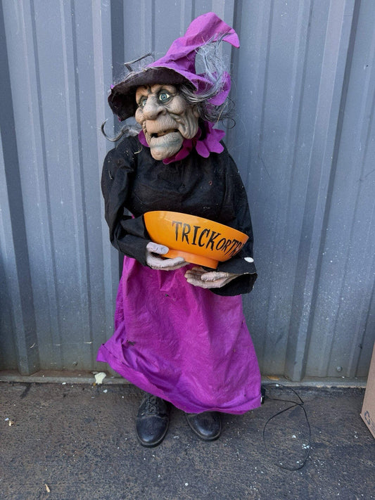 Spirit Halloween Life Size Animatronic Prop Magic Power Witch Bowl 3ft