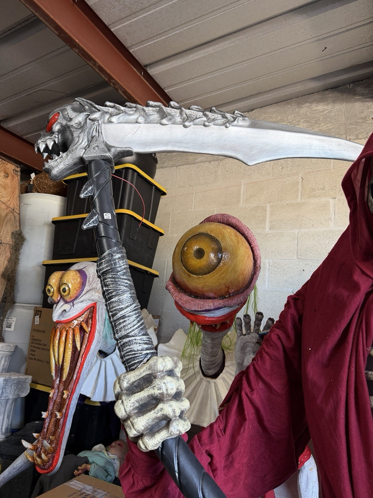 Spirit Halloween Animated Animatronic LifeSize Smoldering Reaper of Souls Grim 2