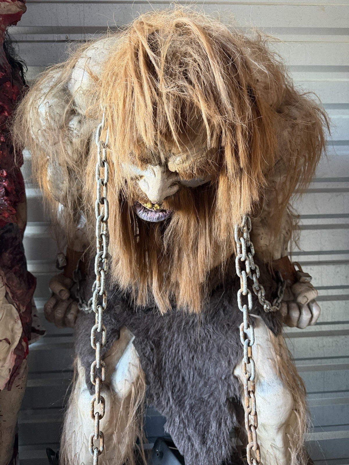 Halloween Animated Animatronic Life Size Pneumatic Rage Distortions Unlimited