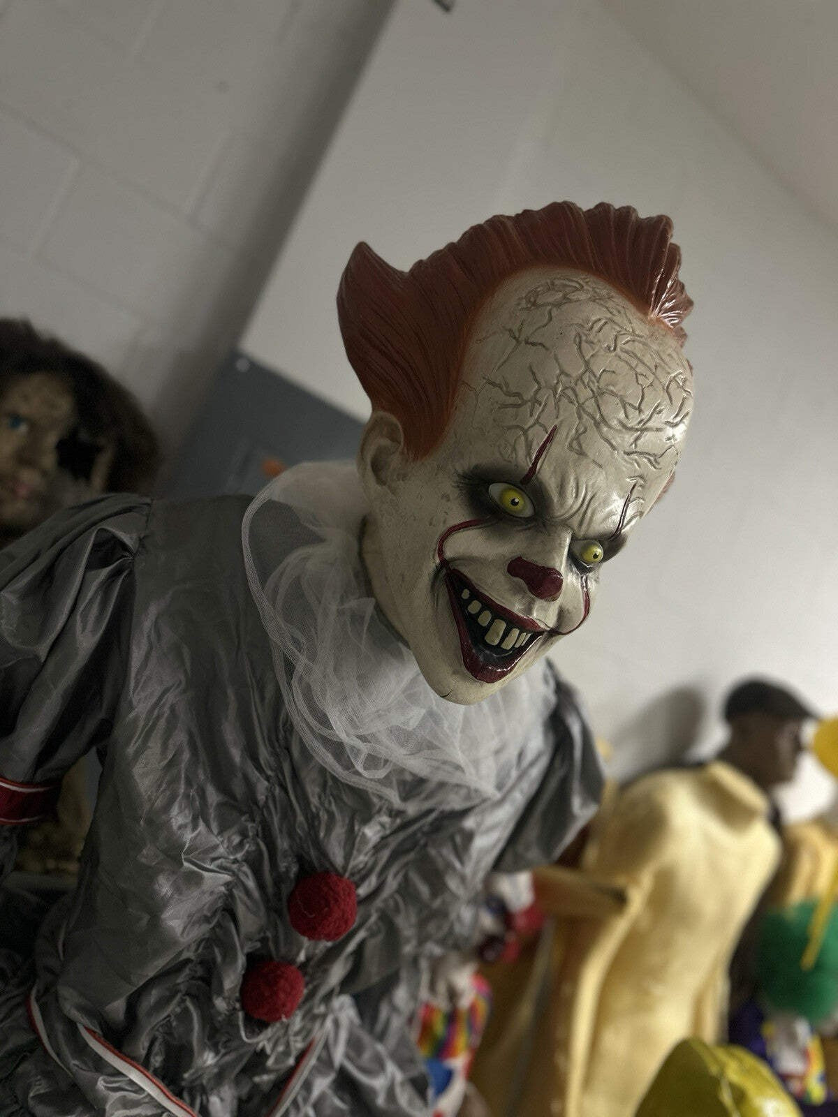Spirit Halloween Animated Animatronic Life Size Pennywise IT Clown Prop