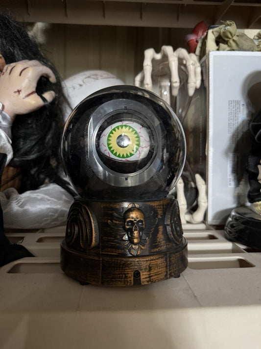Spirit Halloween Animated Animatronic Life Size Gemmy Eye Crystal Ball