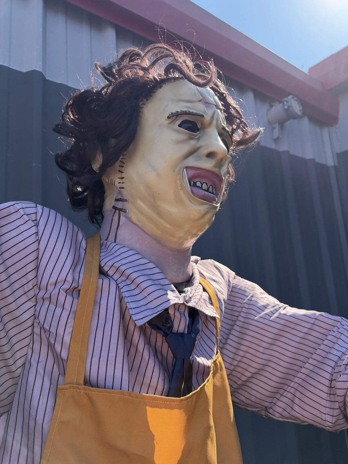 Gemmy Leatherface Animatronic Life Size Spirit Halloween Prop Texas Chainsaw