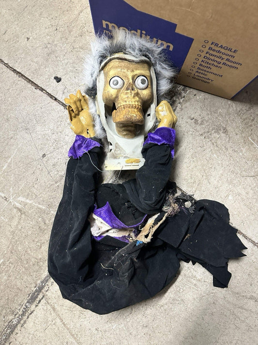 Spirit Halloween Animated Animatronic Life Size Face Ripper Magic Power Gemmy