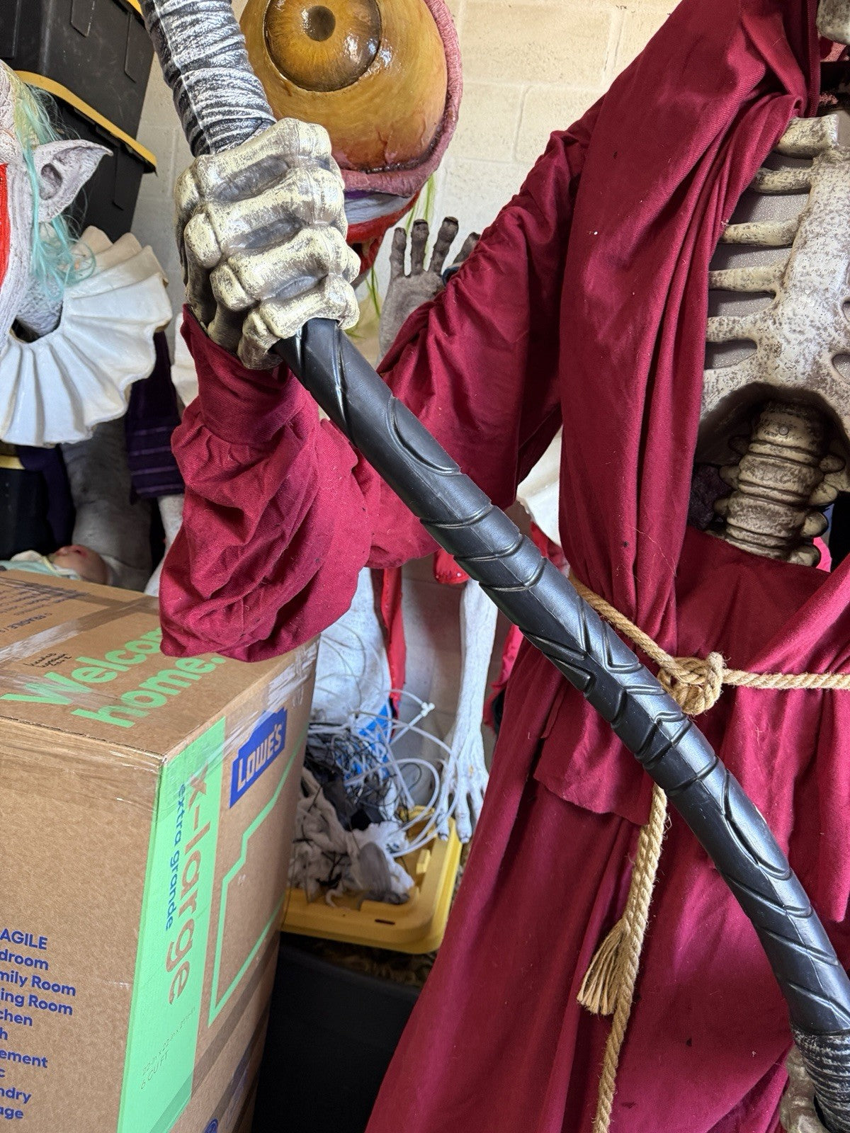 Spirit Halloween Animated Animatronic LifeSize Smoldering Reaper of Souls Grim 2
