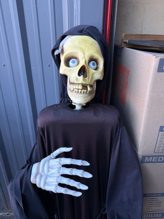 Gemmy Animatronic Life Size Spirit Halloween Prop Posable Reaper