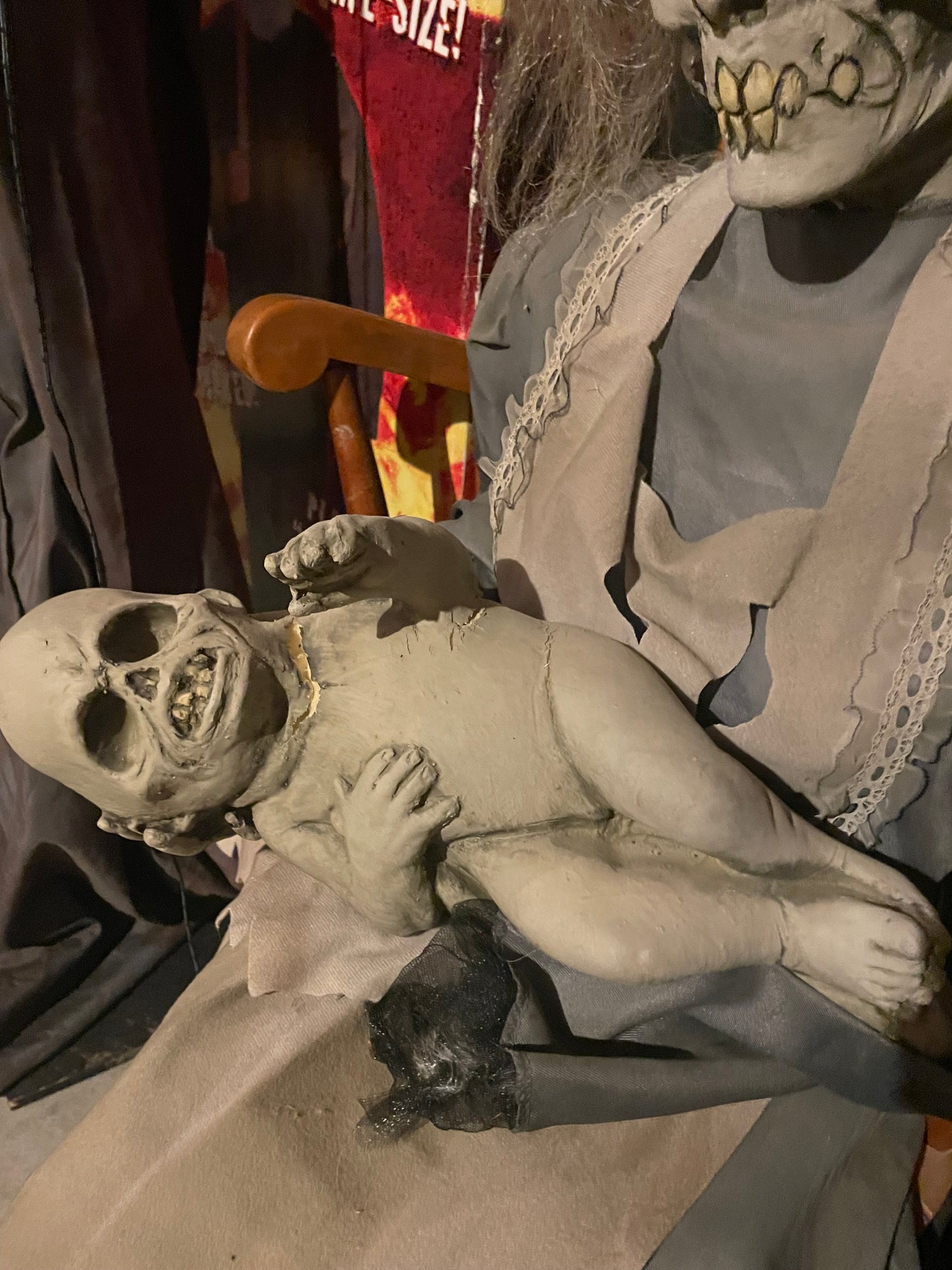 Lullaby - Distortions - Animatronic