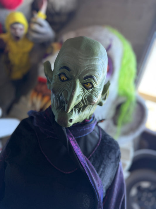 Cauldron Witch Animatronic