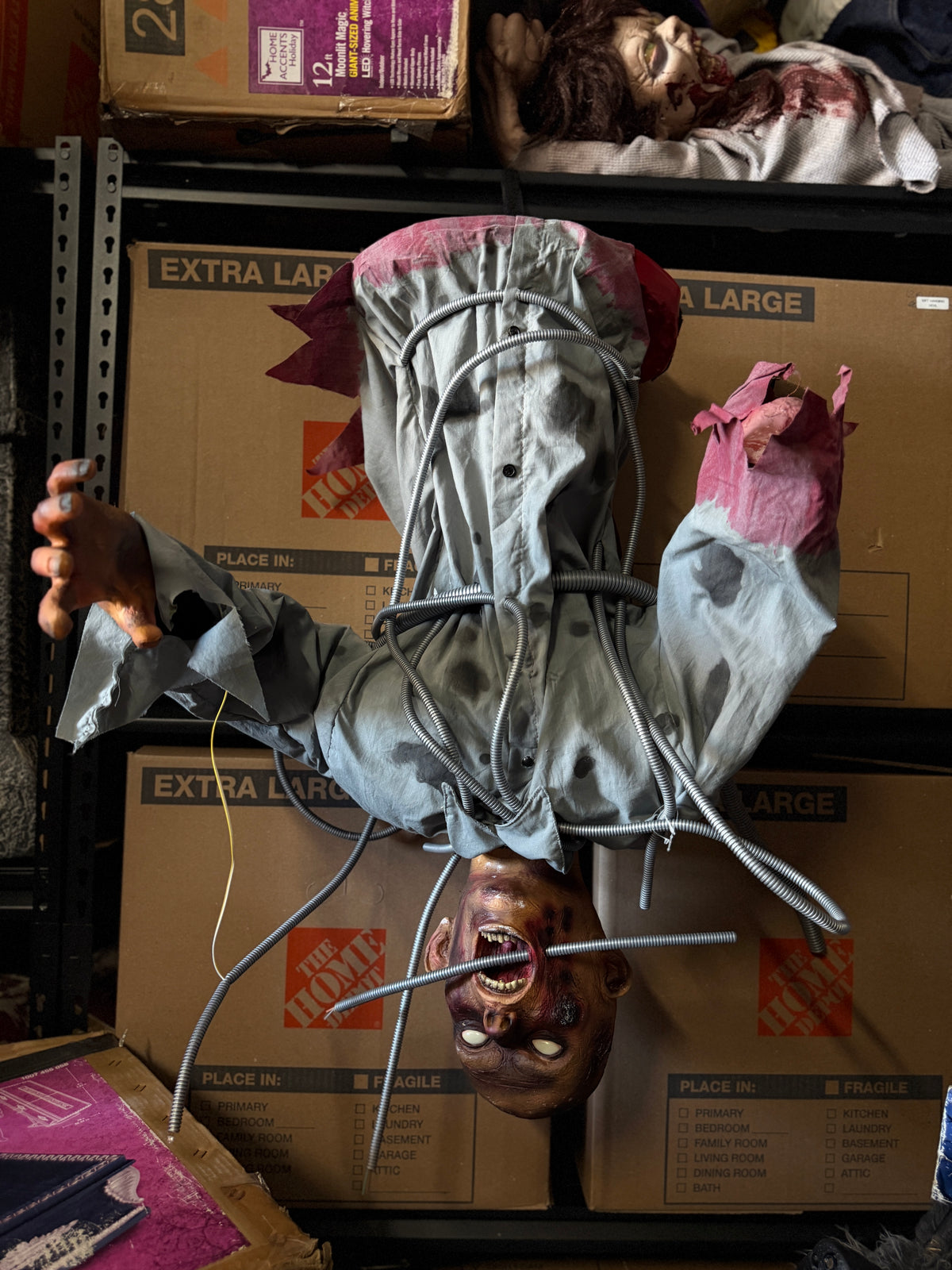 Electrified Corpse - Animatronic