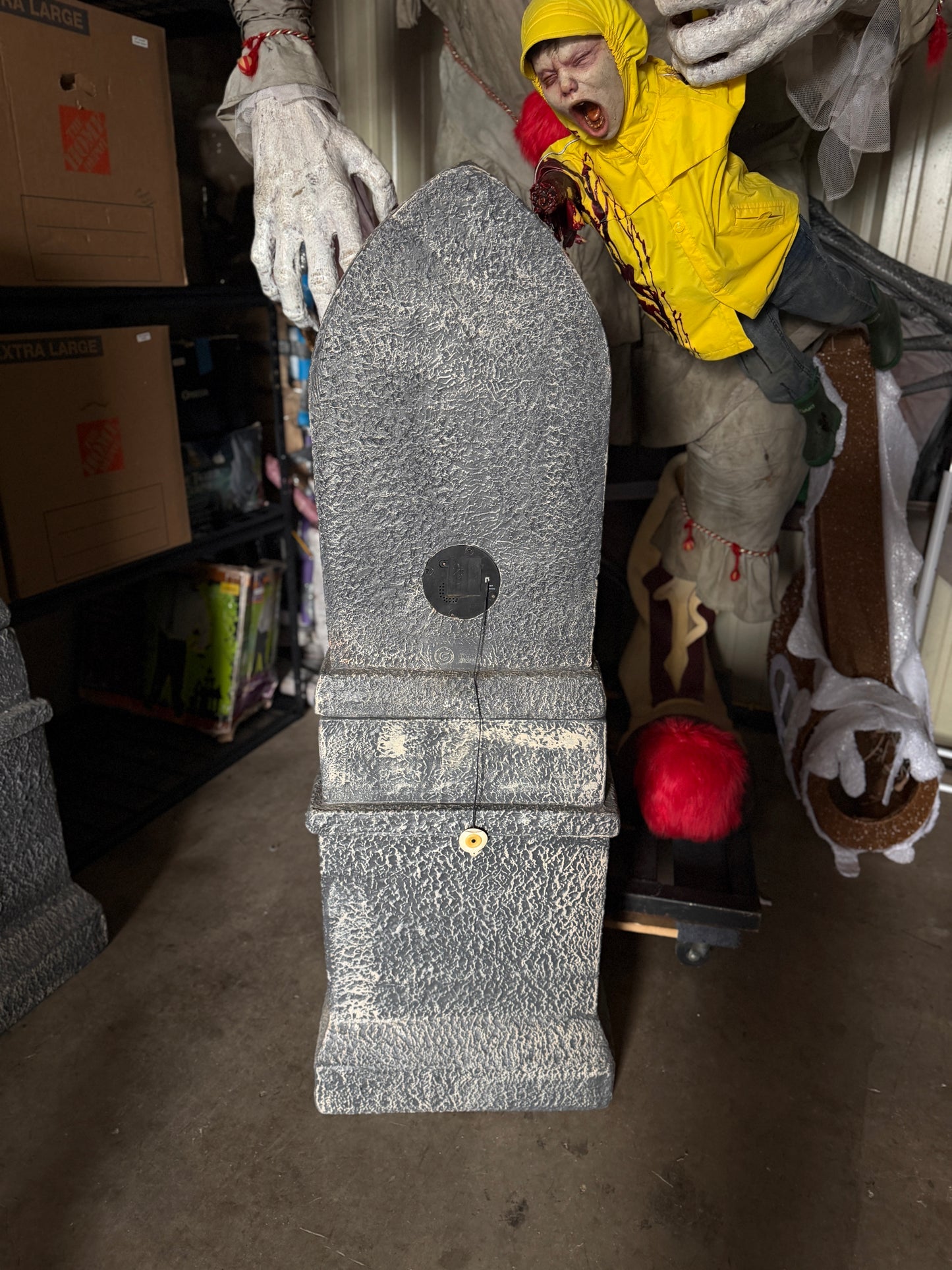 Gentleman Tombstone - Animatronic (STATIC)
