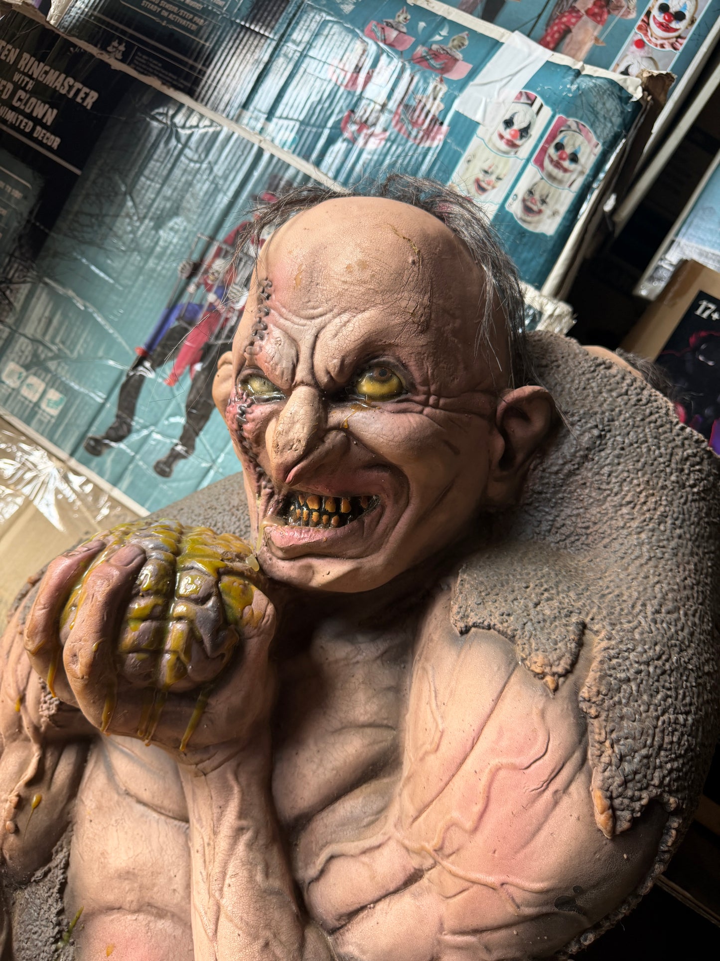 Igor Hunchback - Distortions Unlimited - Prop