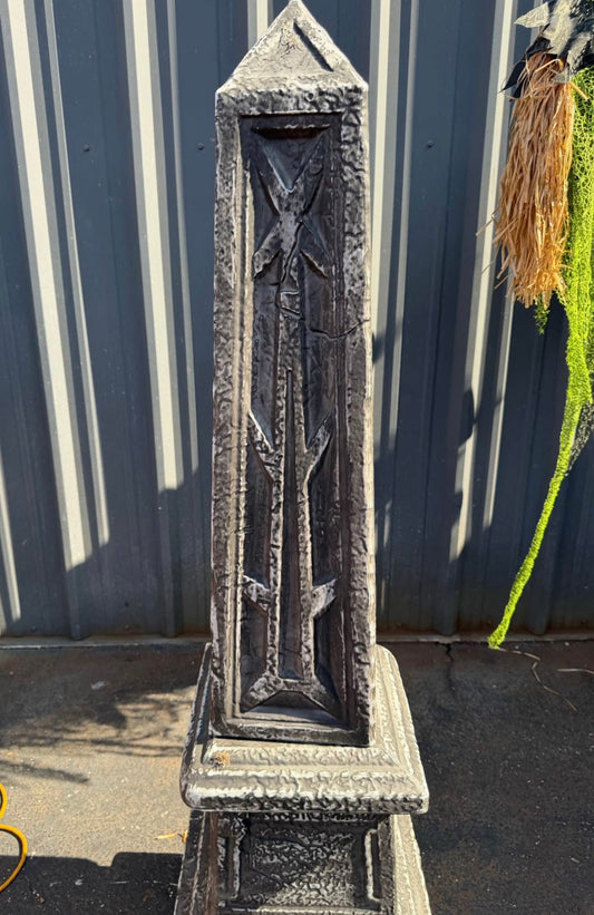 Obelisk - Prop